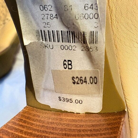 Stuart Weitzman  6M Leather  Gold W/Turquoise Medallion NWT  Spot On Toe - Picture 5 of 16